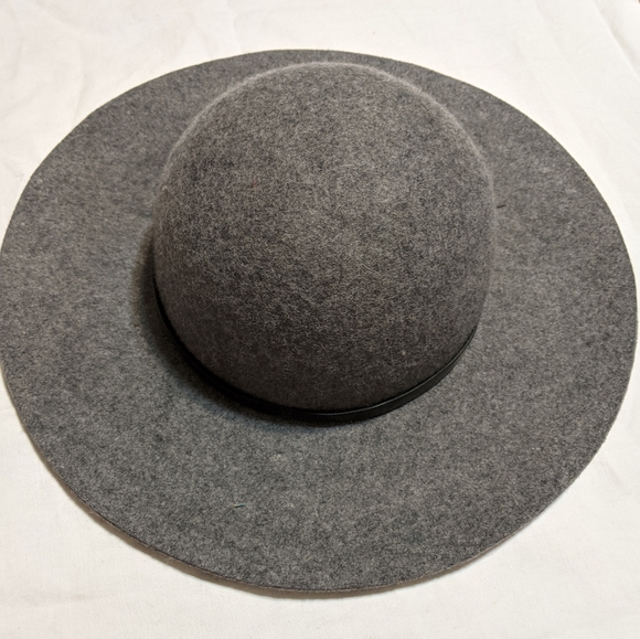 Faux Wool Floppy Hat 🍂 - Picture 2 of 5